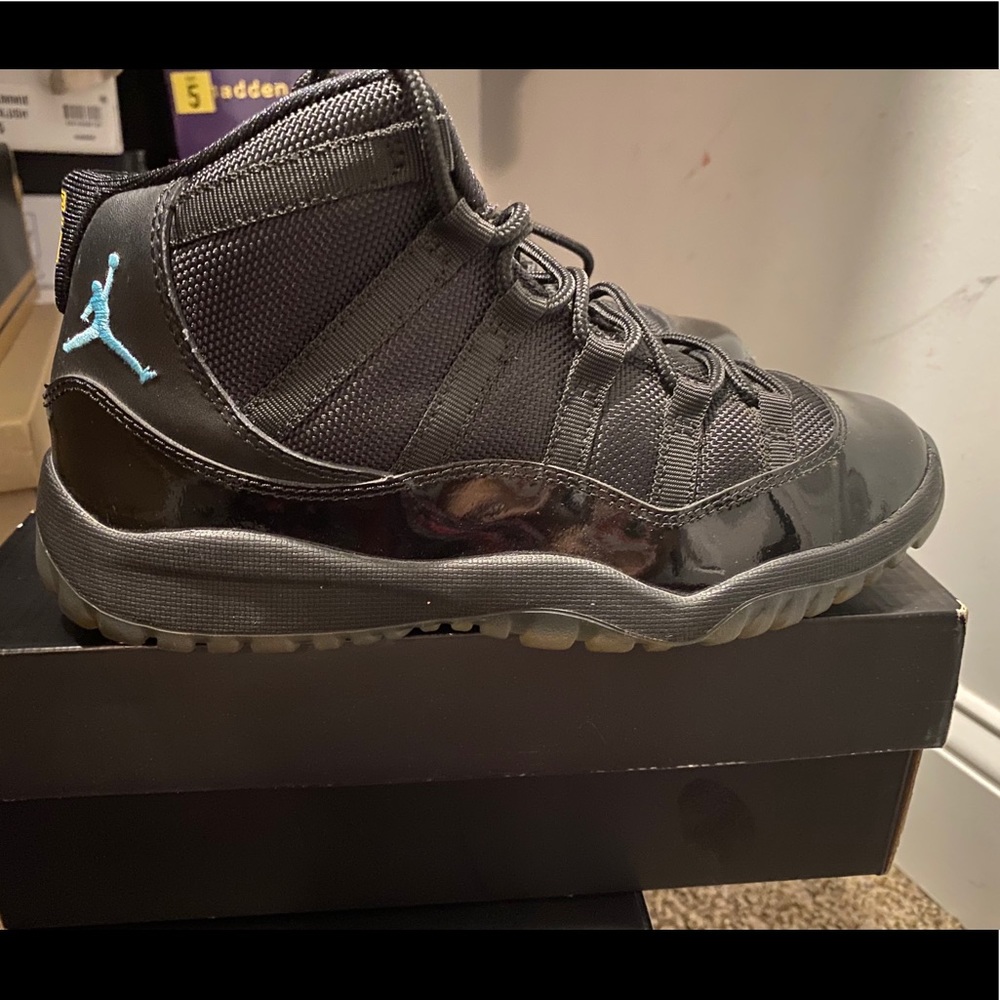 Jordan-Retro 11-Blue Gammas